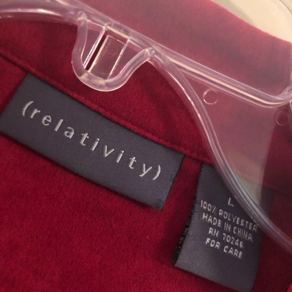 💚Red Button Down - Picture 3 of 3